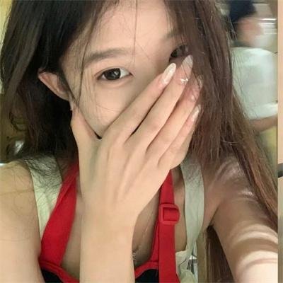 弱比少男闯女校